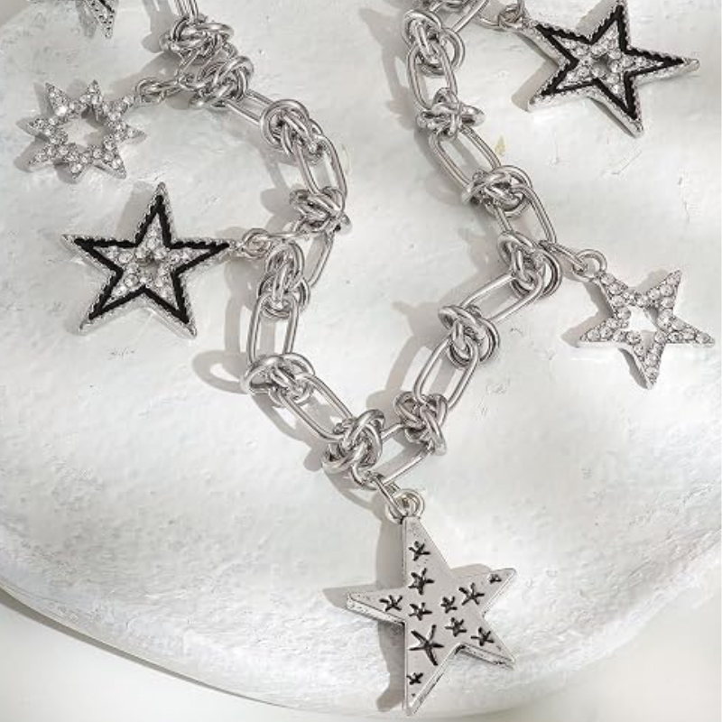 Grunge Star Pendant Choker